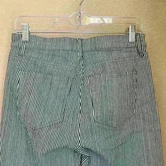 Loft outlet striped jeans size 4 in excellent condition straight - Picture 4 of 6